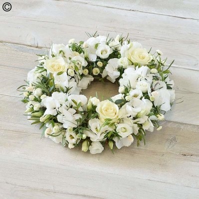 Opulent White Wreath